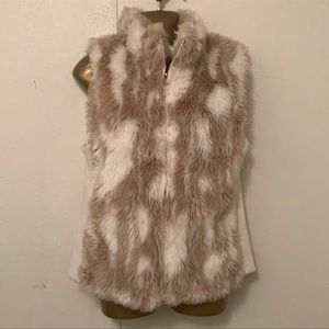 Miss Ashley petite faux fur full zipper vest
